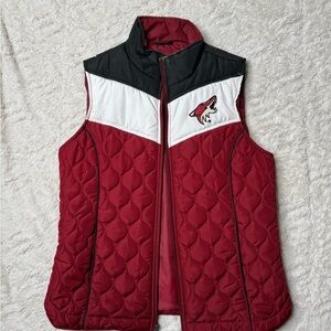 Arizona Coyotes Quilted Vest - Red and Black